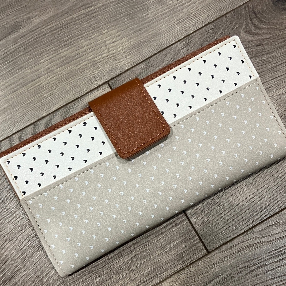New Without Tags, Stylish Heart Pattern Wallet - image 1